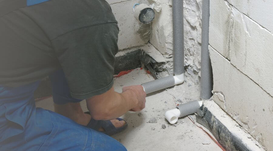 Expert burst pipe repair services in Fort White, FL
